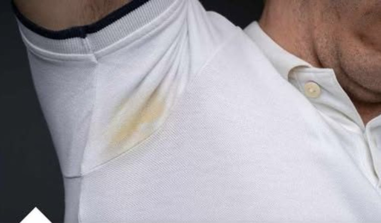JEDN0 SREDSTV0 KOJE SVI I MAM0 U KUĆI SKIDA SVE FLEKE SA 0DEĆE KAO RUK0M, NIKAD NAM NE BI PAL0 NA PAMET - featured image