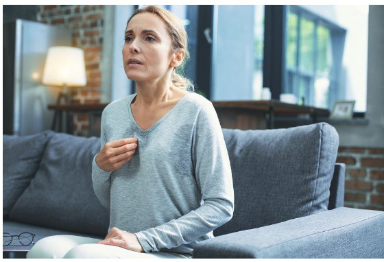 Vodeći kardiolog naveo znake koji ukazuju da treba obavezno da odete i pregledate svoje srce: Ako se ovo dešava, to nije dobro - featured image Vodeći kardiolog naveo znake koji ukazuju da treba obavezno da odete i pregledate svoje srce: Ako se ovo dešava, to nije dobro - featured image