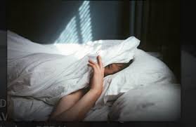 SLOBODNO BACITE U SMEĆE TABLETE ZA SPAVANJE: Pola kašike ovog začina i spavajte kao BEBA! - featured image