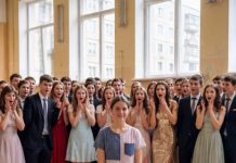 Moji drugovi iz razreda su mi se smejali dok nisam uzela mikrofon i rekla ovo.