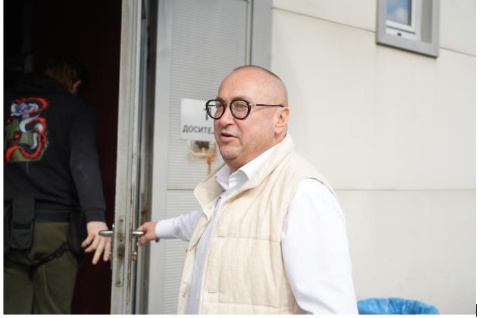 OBJAVLJEN SNIMAK SA SVADBE NA KOJOJ JE ĐANI IZUJEDAN! Evo šta je pevač radio nakon šok incidenta – prava drama! - featured image OBJAVLJEN SNIMAK SA SVADBE NA KOJOJ JE ĐANI IZUJEDAN! Evo šta je pevač radio nakon šok incidenta – prava drama! - featured image