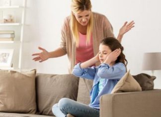 Tri osobine roditelja čija su djeca nezahvalna – evo šta treba promijeniti da bi vas poštovala Tri osobine roditelja čija su djeca nezahvalna – evo šta treba promijeniti da bi vas poštovala - featured image