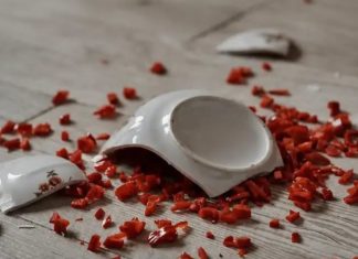 STVARI SE PO VAŠOJ KUĆI ČESTO LOME, KVARE ILI NESTAJU: Ovo je upozorenje, EVO šta vam se dešava u domu! STVARI SE PO VAŠOJ KUĆI ČESTO LOME, KVARE ILI NESTAJU: Ovo je upozorenje, EVO šta vam se dešava u domu! - featured image